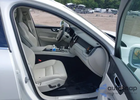 2023 Volvo Xc60 B5 Plus Bright Theme from USA, damaged, VIN YV4L12RN7P1288900